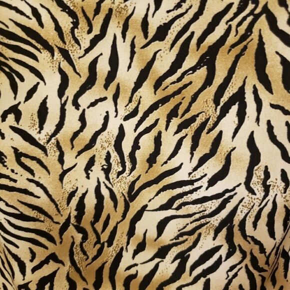 Worthington shirt wrap skirt animal print size 14 - Picture 4 of 4